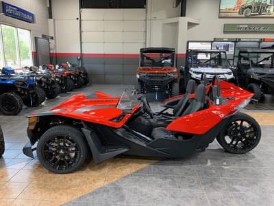 BOATZON | 2025 Slingshot Slingshot S AutoDrive  Red