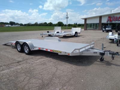 BOATZON | Aluma 8218 2022