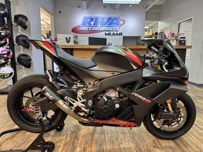 BOATZON | Aprilia® RSV4 1100 Factory 2020