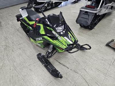 BOATZON | Arctic Cat® ZR200ES 2025 BOATZON | Arctic Cat® ZR200ES 2025