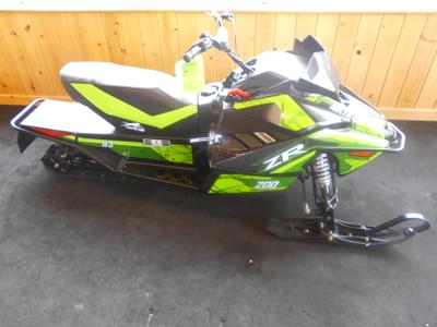 BOATZON | Arctic Cat ZR 200 2026