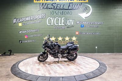 BOATZON | BMW F 900 XR Triple Black 2023