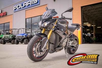 BOATZON | BMW S 1000 R Black Storm Metallic 2016