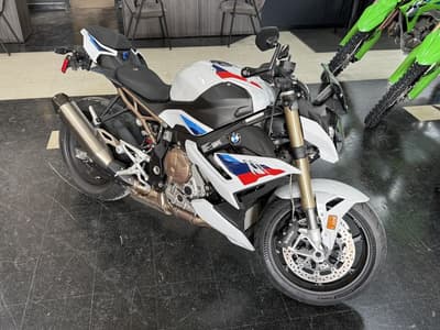 BOATZON | BMW S 1000 R Light WhiteM Motorsport 2024