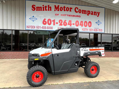 BOATZON | Bobcat® Utility Vehicles UV34 Gas 2024