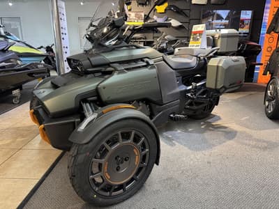 BOATZON | Can-Am® Canyon Redrock 2025