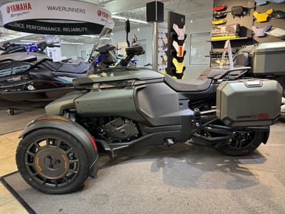 BOATZON | Can-Am® Canyon Redrock 2025