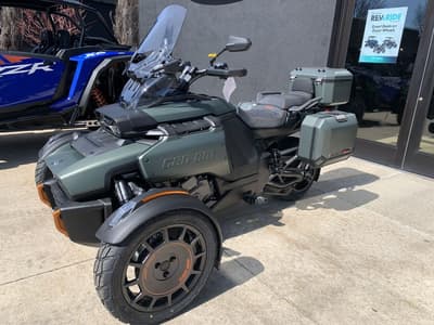 BOATZON | Can-Am® Canyon Redrock 2025