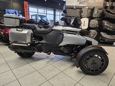 BOATZON | Can-Am® Canyon XT 2025