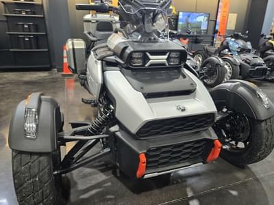 BOATZON | Can-Am® Canyon XT 2025