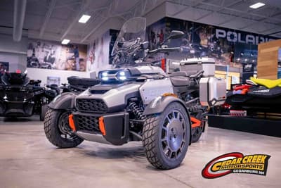 BOATZON | Can-Am® Canyon XT 2025