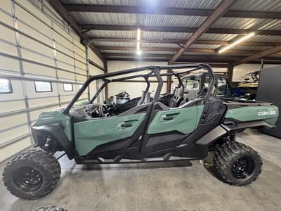 BOATZON | Can-Am® Commander MAX DPS 1000R 2025