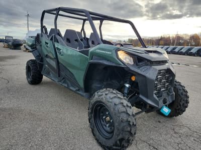 BOATZON | Can-Am® Commander MAX DPS 2023