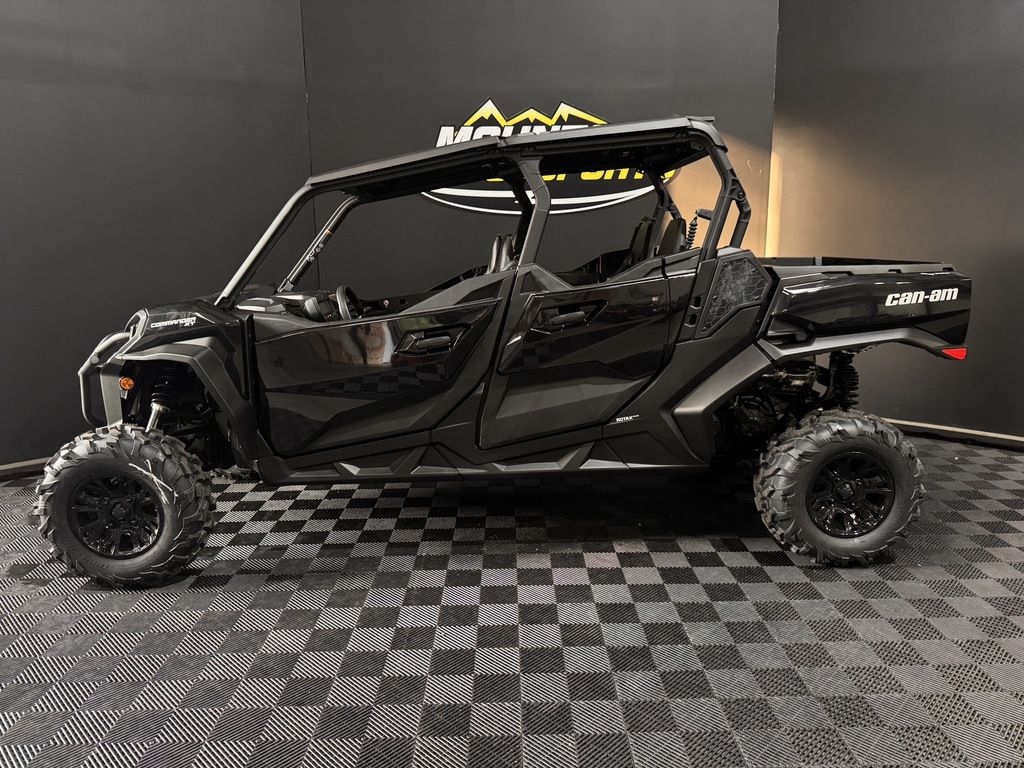 2026 Can-Am® Commander MAX XT 1000R - Sold Boat