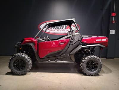 BOATZON | Can-Am® Commander XT 700 2025