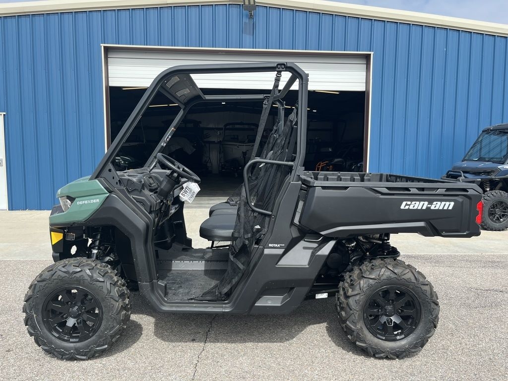 2026 Can-Am® Defender DPS HD7 Compass Green - Sold Boat