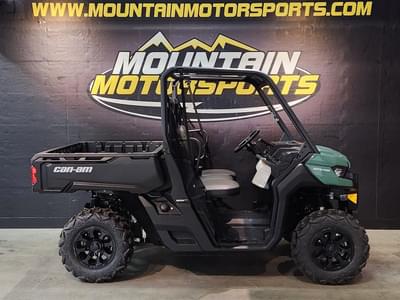 BOATZON | Can-Am® Defender DPS HD9 Compass Green 2025