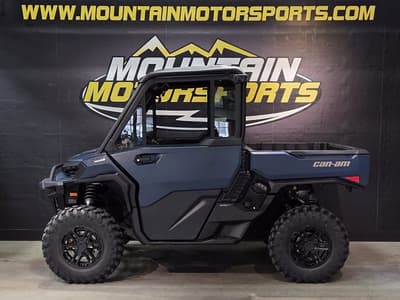 BOATZON | Can-Am® Defender Limited HD11 2026