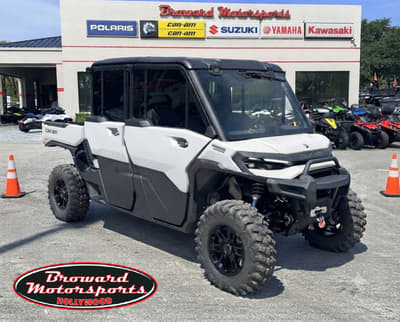 BOATZON | Can-Am® Defender MAX Limited HD11 2026