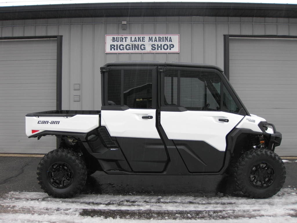 2026 Can-Am® Defender MAX Limited HD11 - Sold Boat