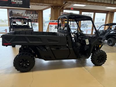 BOATZON | Can-Am® Defender PRO XT HD10 2026