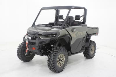 BOATZON | Can-Am® Defender X mr HD11 with halfdoors 2026