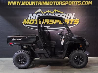 BOATZON | Can-Am® Defender XT HD11 With 1025 indisplay 2026