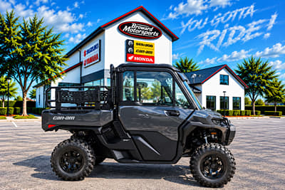 BOATZON | Can-Am® Defender XU XT CAB HD10 2027