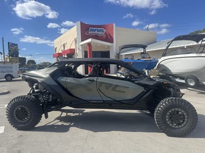 BOATZON | Can-Am® Maverick R MAX X rc With SmartShox 2026 BOATZON | Can-Am® Maverick R MAX X rc With SmartShox 2026
