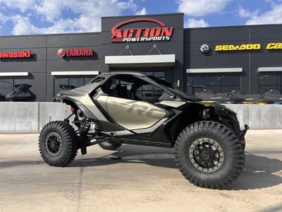 BOATZON | Can-Am® Maverick R X rc with SmartShox 2026