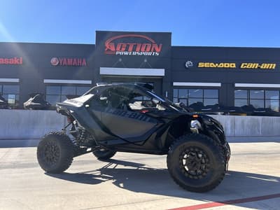 BOATZON | Can-Am® Maverick R X RS Triple Black 2024