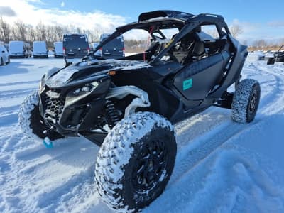 BOATZON | Can-Am® Maverick R X RS Triple Black 2024 BOATZON | Can-Am® Maverick R X RS Triple Black 2024