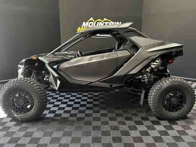 BOATZON | Can-Am® Maverick R X RS Triple Black 2026