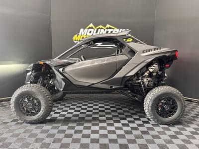 BOATZON | Can-Am® Maverick R X RS with SmartShox Triple Black 2026
