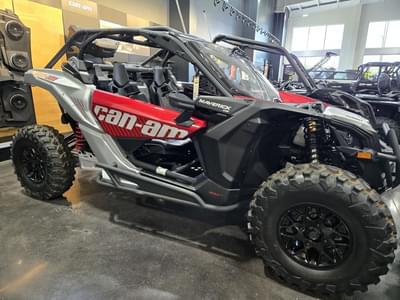 BOATZON | Can-Am® Maverick X3 DS Turbo Fiery Red  Hyper Silver 2025
