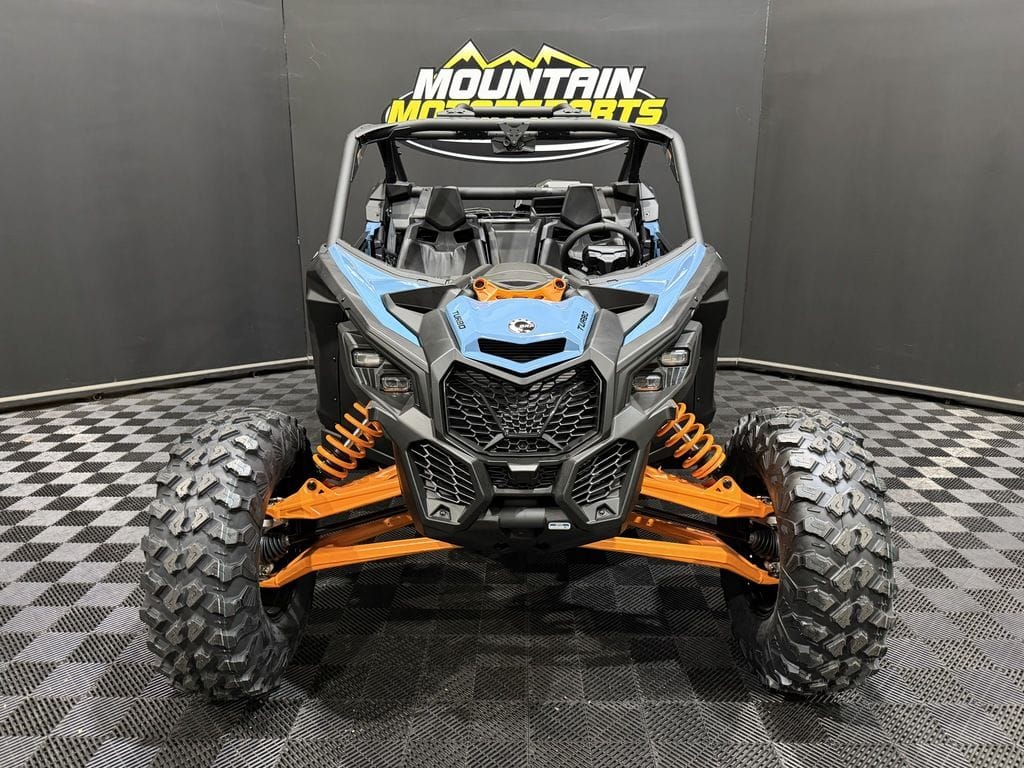 New Can-Am® Maverick X3 DS Turbo Scandi Blue Orange Crush 2026 for