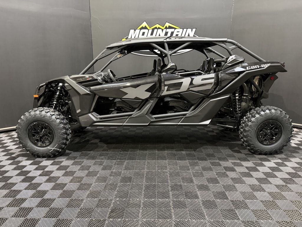 2026 Can-Am® Maverick X3 MAX X ds Turbo RR Triple Black45 in - Sold Boat
