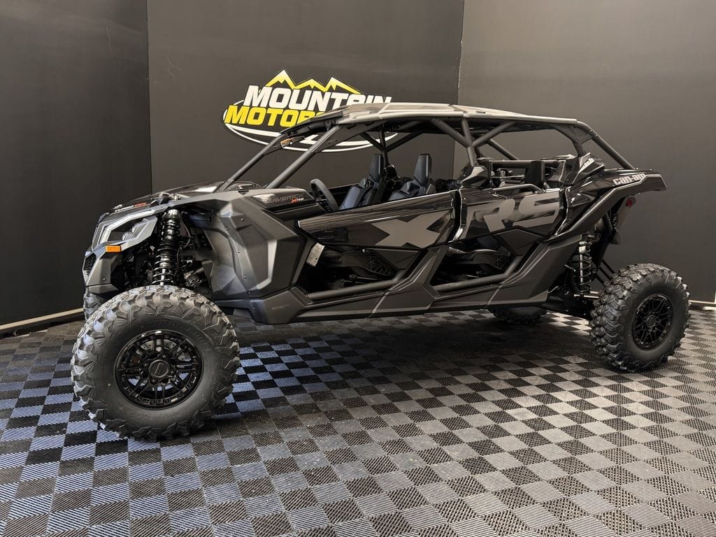 New Can-Am® Maverick X3 Max X RS Turbo RR Triple Black76 in 2026