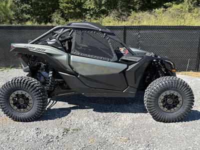 BOATZON | Can-Am® Maverick X3 X rc 2027