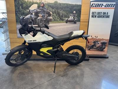 BOATZON | Can-Am® Origin White 2025