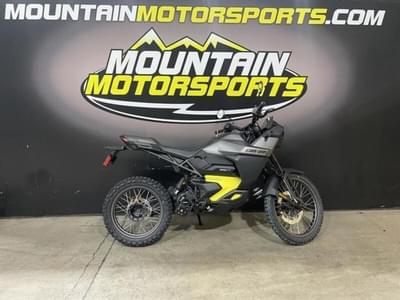 BOATZON | Can-Am® Origin White 2025