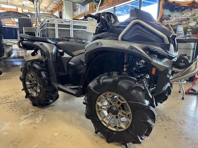 BOATZON | Can-Am® OUT 1000XMR 2026
