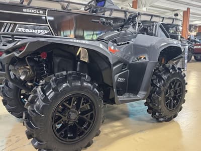 BOATZON | Can-Am® OUT 700XMR 2026