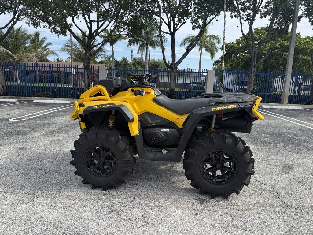2021 Can-Am® Outlander X mr 850 Neo Yellow  Black - Sold Boat
