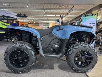 BOATZON | Can-Am® Outlander XT 700 2026