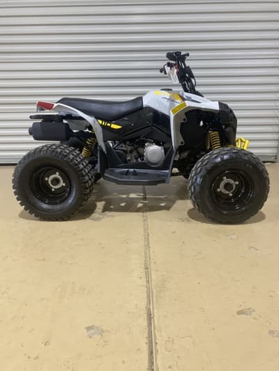 BOATZON | Can-Am® Renegade 110 EFI 2026