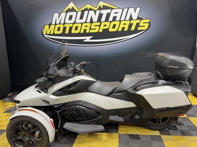 BOATZON | Can-Am® Spyder F3 Limited Chrome 2021