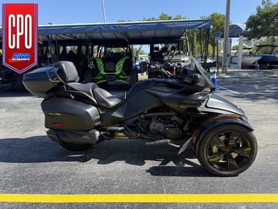 BOATZON | Can-Am® Spyder F3 Limited Dark Wheels 2023