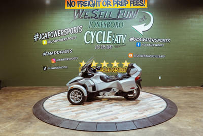 BOATZON | Can-Am® Spyder Roadster RT Audio And Convenience 2010