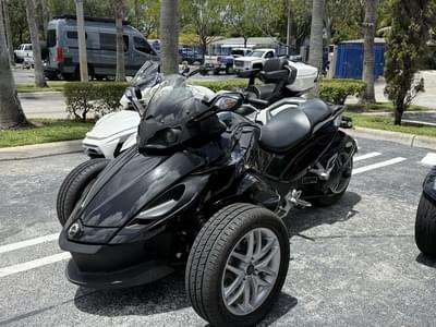 BOATZON | Can-Am® Spyder RS 5Speed Manual SM5 2016